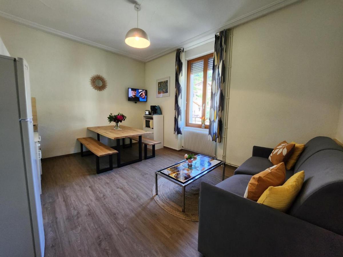 Gite Jonquille, 2 A 8 Personnes Avec Salle De Jeux Et Spa Dans La Residence 방트롱 외부 사진