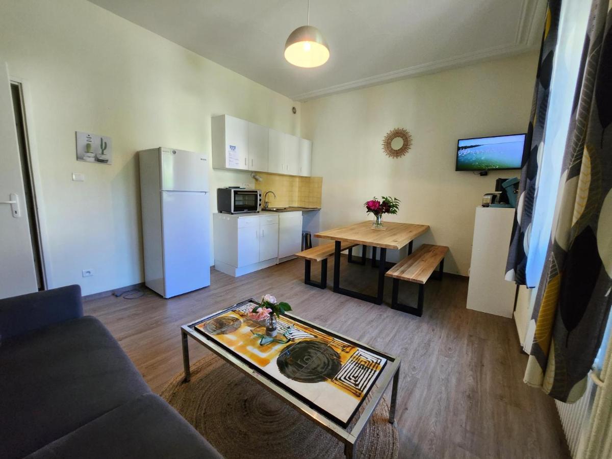 Gite Jonquille, 2 A 8 Personnes Avec Salle De Jeux Et Spa Dans La Residence 방트롱 외부 사진